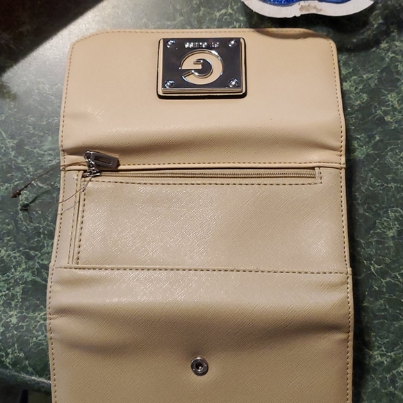 Wallet - Picture 4 of 4